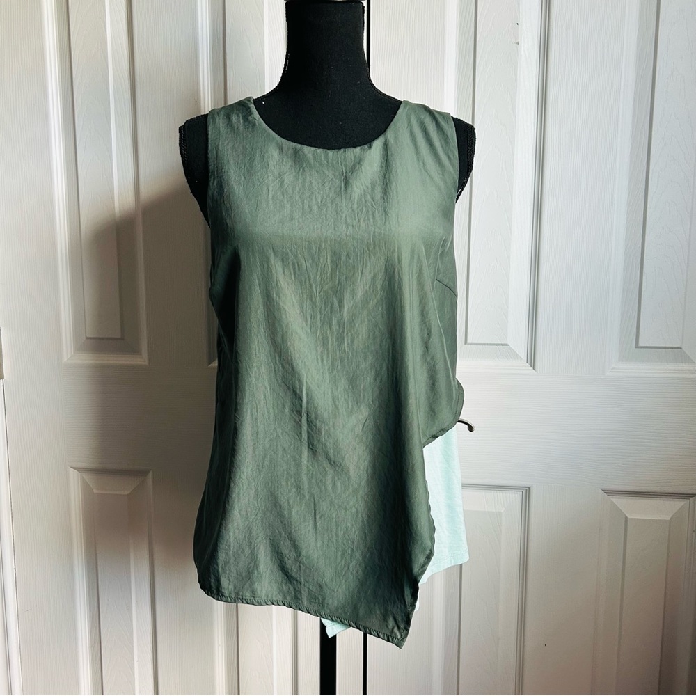 Anthropologie / Bordeaux green blue split side double layered sleeveless blouse